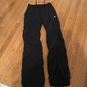 black Lululemon joggers